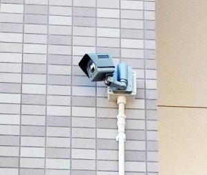 2021年10月施工　札幌市豊平区　Pマンション　遠隔監視システム工事-監視カメラ（拡大）